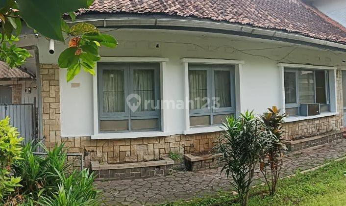 DIJUAL RUMAH TUA DENGAN LOKASI STRATEGIS DI PUSAT KOTA 2