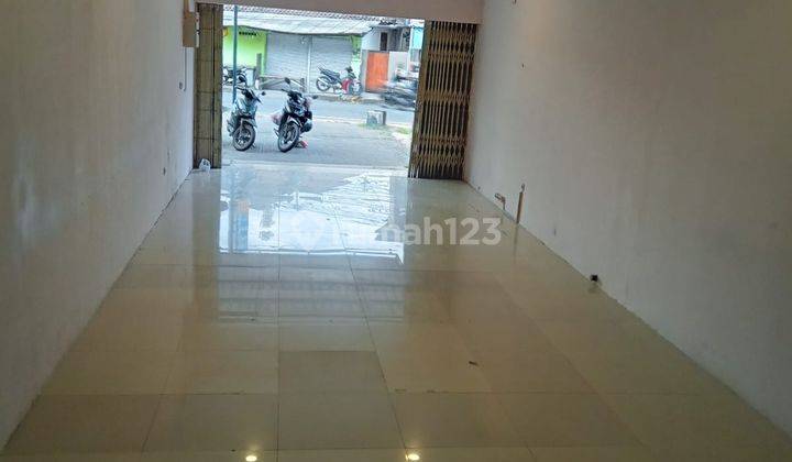 For Sale Three-Storey Shophouse With Strategic And Comfortable Location 1