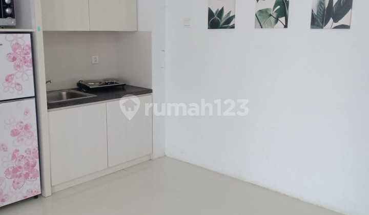 For Sale: 1st Floor Fully Furnished 2-Bedroom Apartment in Deplu Raya, Pesanggrahan, South Jakarta 2