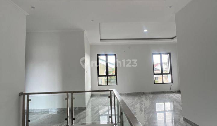 Dijual Rumah Modern Minimalis Dengan Tanah Dan Bangunan Cukup Luas Di Bintaro Sektor 9 Tangerang Selatan 2