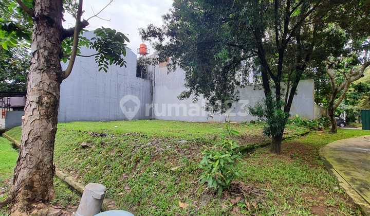 For Sale: Corner Land Inside a Housing Cluster Located in Bintaro, South Tangerang For Sale: Corner Land Inside a Housing Cluster Located in Bintaro, South Tangerang