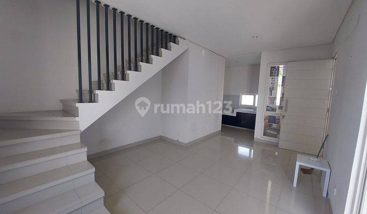 Rumah 2 Lantai Shm,lt 84 M2,lb 56 M2,kt 2,km 2 Siap Huni di Cluster Lavesh Harapan Indah 2 SHM Bagus Hadap Utara 2