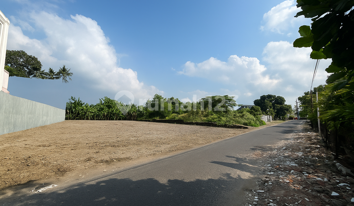 Land Near the Stadium and Hermina Hospital in Maguwoharjo