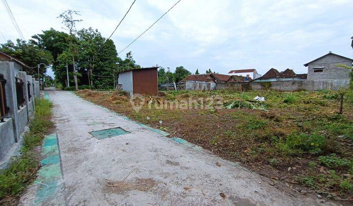 Tanah Strategis Dekat Ring Road Timur,Harga Terjangkau! 2