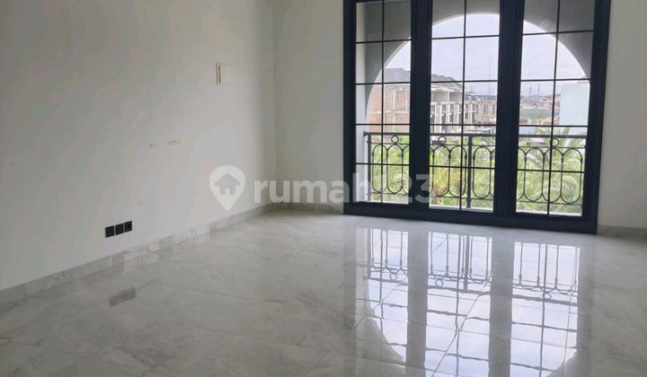 New 4-Storey Ruko in Good Condition