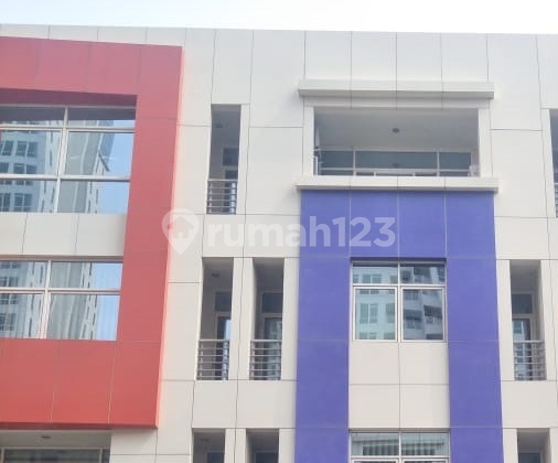493 - For Rent 4-Storey Shop House in KBO Kelapa Gading Jakarta, Land Area 378m2