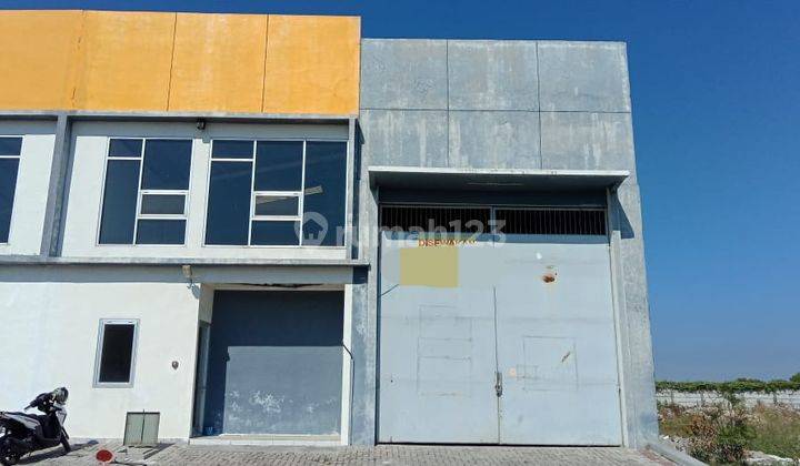 0824 - Disewakan Gudang LT 660 m2 LB 540 m2 Ada Kantor di Dascoland Gresik 2