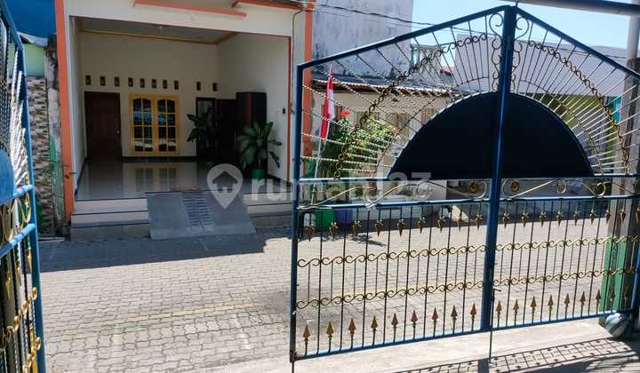 For Sale 2-Story House LT 271 m2 SHM in Buduran Sidoarjo 2