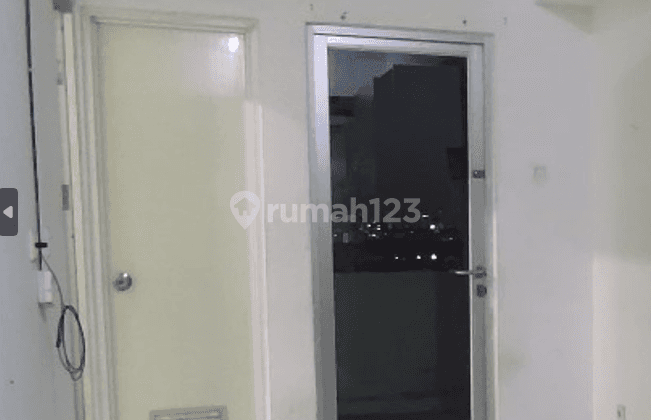 0809 Disewakan Apartemen Gunawangsa Tidar, Surabaya Lt 19 Tipe 2BRC Semi Furnished 2