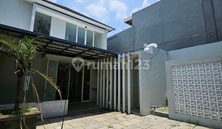 0914-For Rent House 170M2 LB at The Mansion Pakuwon Indah 1