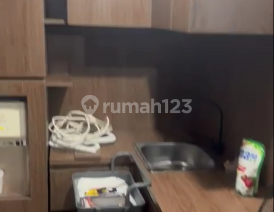 932-For Rent Icon Gresik Apartment 2BR Fully Furnished Near JIIPE