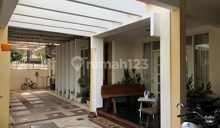 0995 - Dijual Rumah SHM di Babatan Pratama 2 Lantai Minimalis Modern 0995 - Dijual Rumah SHM di Babatan Pratama 2 Lantai Minimalis Modern