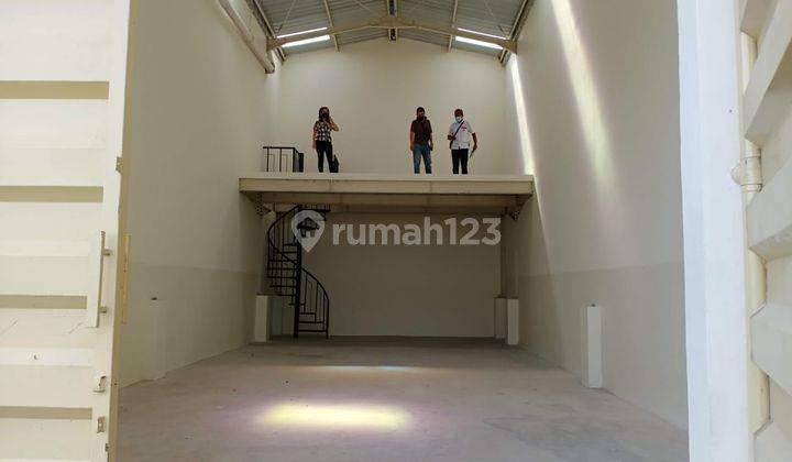 0823- Disewakan Gudang LT 120 m2 LB 84 m2 di Dascoland Gresik 1
