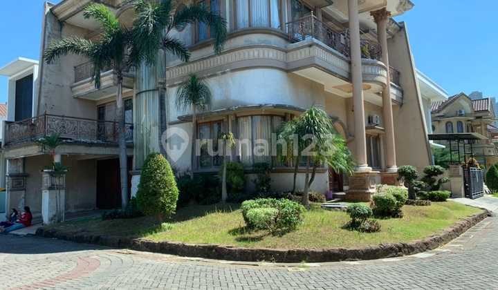 0860 - Dijual Rumah 2 Lt SHM 240m2 di Taman Mutiara, Pakuwon City, Surabaya