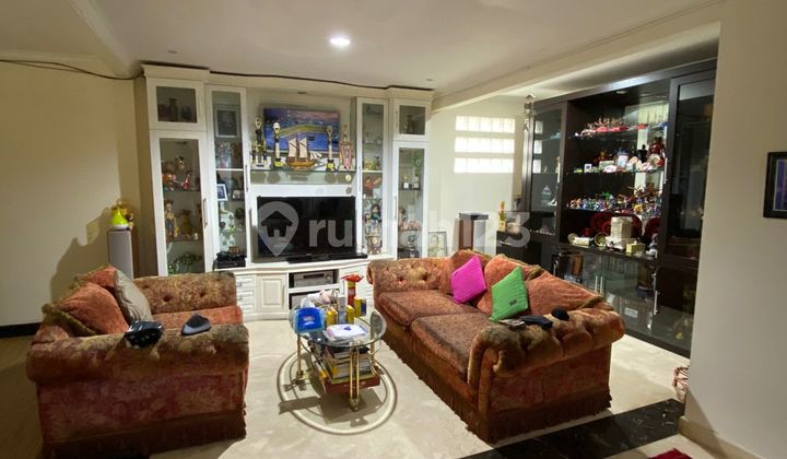 0995 - Dijual Rumah SHM di Babatan Pratama 2 Lantai Minimalis Modern 2