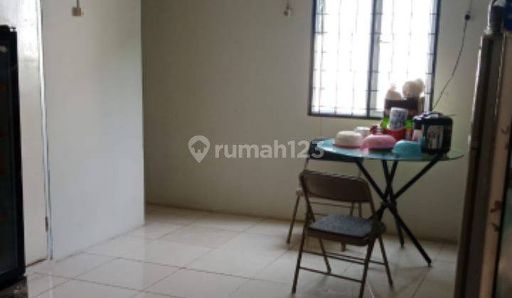 Dijual Rumah Luas 2 Lantai SHM Hook di Metland 2