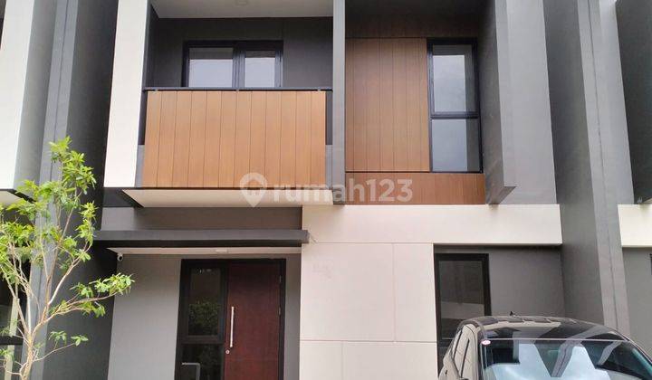 Disewakan Rumah Cantik 2 Lantai Cluster di Summarecon Crown Gading,  Bekasi (e0117off) 1