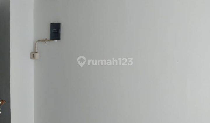 Bu Dijual Unit 1BR Apartemen Sentra Timur Tower Kuning, Jakarta Timur E0107pin 2