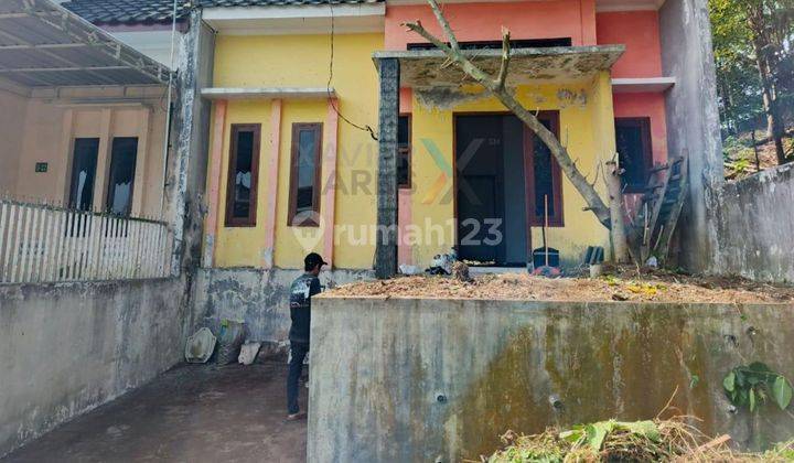 Dijual Rumah Siap Huni Griya Buring, Malang  1