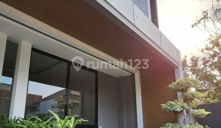 Di Jual Rumah Pakuwon Indah Surabaya Barat Selangkah Ke Pakuwon Mol 2