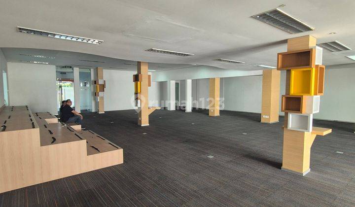 Kantor di Raya darmo siap pakai pusat kota surabaya