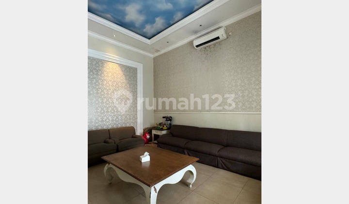 Bangunan Komersial, Lokasi Strategis, Letak Tengah Kota Surabaya 2