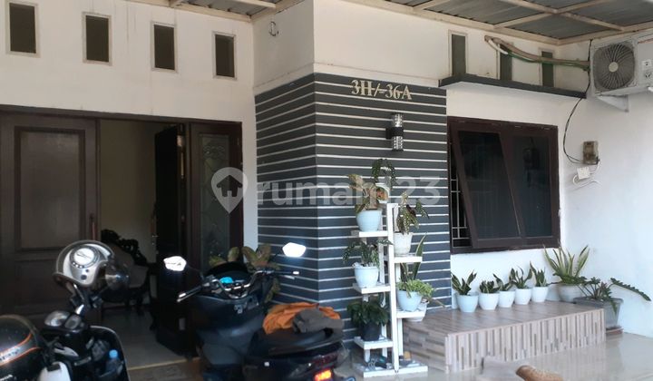 Rumah Second Artistik Siap Huni Dikawasan Asri. 2