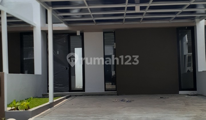Minimalist Modern 1-Story House in Krian Sidoarjo