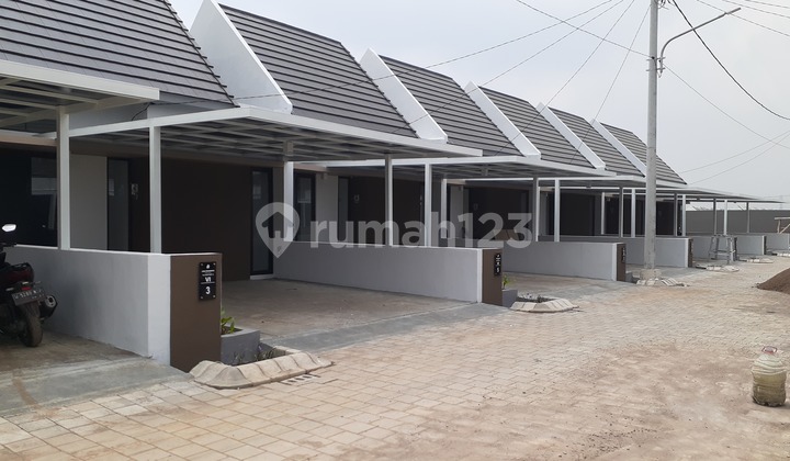 1-Story House For Sale In Terung Kulon, Sidoarjo 1-Story House For Sale In Terung Kulon, Sidoarjo