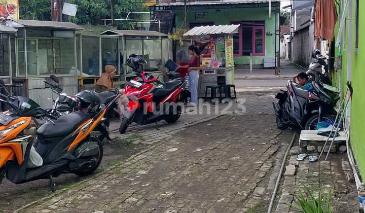 Dijual Rumah Kost 1 Lantai di Daerah Bungurasih Sidoarjo.