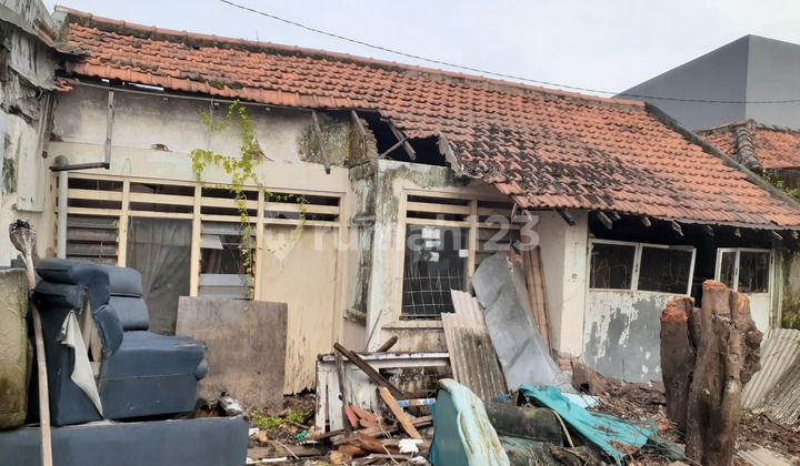 Jual Rumah Hitung Tanah di Ketegan Taman Sepanjang.