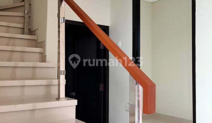 Rumah Modern 2 Lantai Di Masangan Kulon. 2
