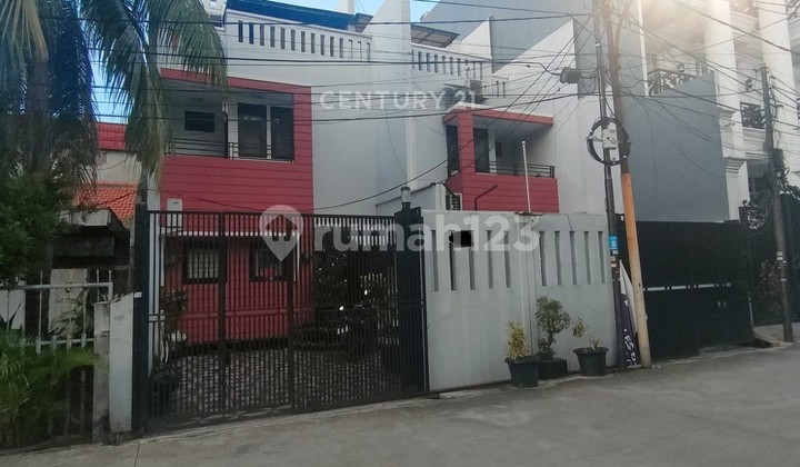 Minimalist 3-Story House in Kav Polri Area, Jelambar, West Jakarta