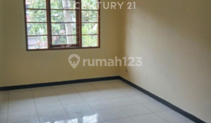 Neat 2.5-Story House in Pondok Mitra Lestari, Kranji, Cakung 2