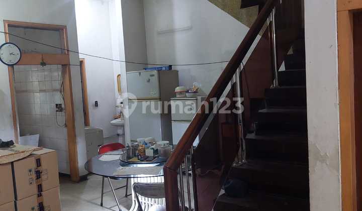 Dijual Rumah 2 Lantai di Jantung Kota, Jakarta Timur 2