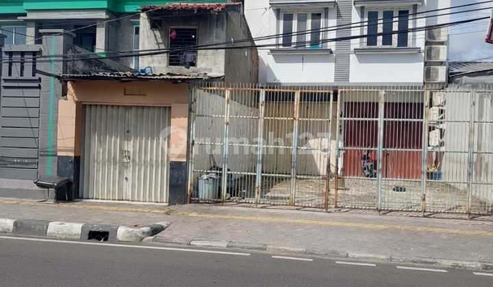 Ruko 3 Lantai Siap Huni di Jalan Bekasi Raya Jatinegara Ruko 3 Lantai Siap Huni di Jalan Bekasi Raya Jatinegara