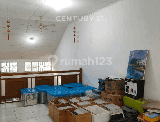 Citra 5 House Neat Ready to Live In Already Renovated West Jakarta 2