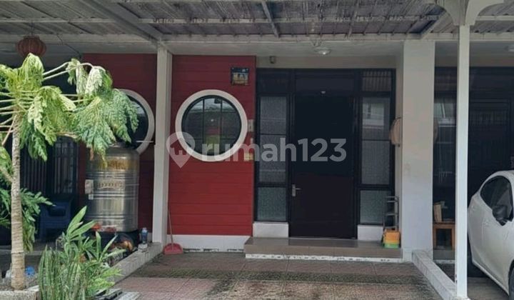 Rumah 2 Lantai Bebas Banjir di Green Lake Karang Tengah Tangerang Rumah 2 Lantai Bebas Banjir di Green Lake Karang Tengah Tangerang