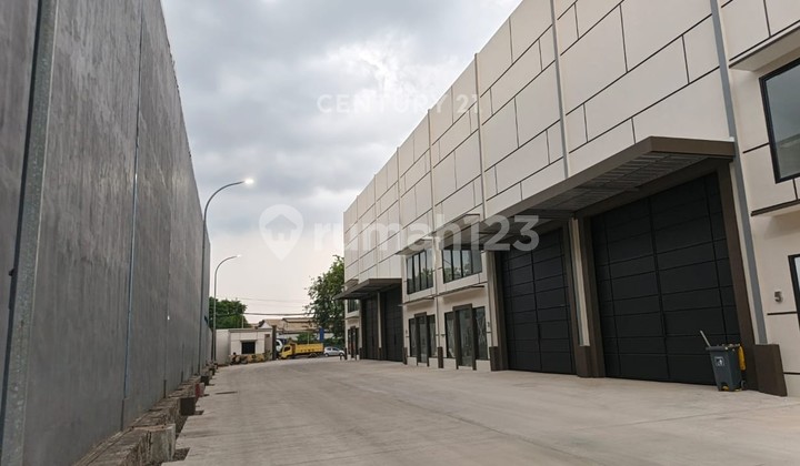 Bangunan Gudang Strategis Ada 2 Office Area Daan Mogot Jakbar Bangunan Gudang Strategis Ada 2 Office Area Daan Mogot Jakbar