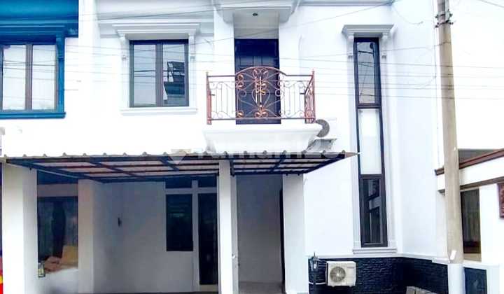 "Rumah Modern 2,5 Lantai di Cipinang Muara Cuma 2,9 M!" One Gate System S718