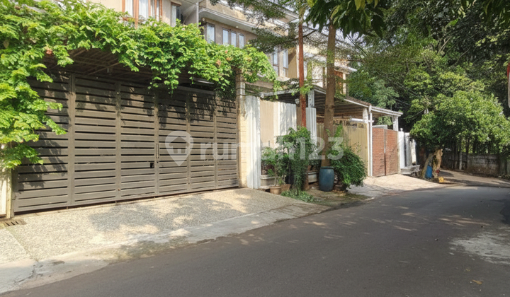 For Sale, Ready-to-Occupy House in Cilandak - Land Area 200, Building Year 2019 D08