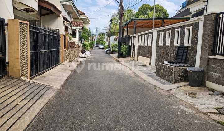 Rawamangun, Everyone's Dream Location, Still Available at 2.5 M, Great Access, Fits 2 Cars, Da03 2