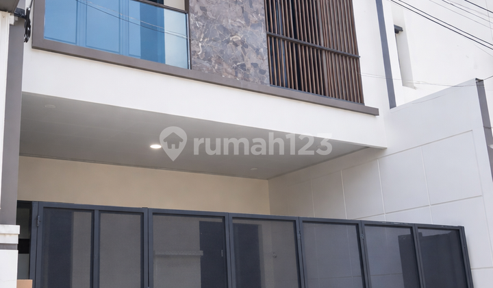 New 3-Story House in Rawamangun - Single Gate, 2-Car Road, SHM IMB 386 2