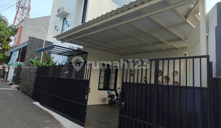  Cipayung Jakarta Timur Rumah Cantik Dan Nyaman 2 Lt Bikin Betah D05
