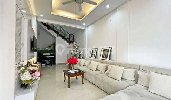For Sale! Pertamina Complex Rawamangun - Modern 2-Story House, 3 Carports, Flood-Free Area06 2