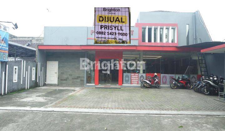 TEMPAT USAHA LOKASI PINGGIR JALAN 1