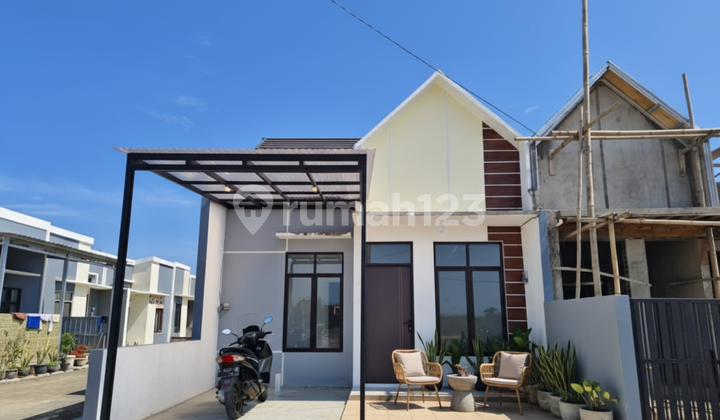 Cicil Rumah Ringan di Tegal & Brebes Rumah Modern SHM! Cicil Rumah Ringan di Tegal & Brebes Rumah Modern SHM!