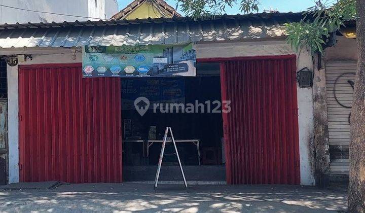 Rmh usaha Lokasi Strategis Rame cocok utk usaha di Jln Pacuan Kuda Sby 2