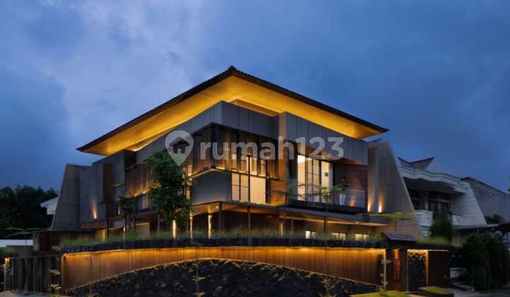 Luxury House Ready to Occupylocation Manyar Kertoarjo(Near Rata Kertajaya Indah, Merr Main Road, It's Campus, Unair C Campus, Galaxy Mall) Luxury House Ready to Occupylocation Manyar Kertoarjo(Near Rata Kertajaya Indah, Merr Main Road, It's Campus, Unair C Campus, Galaxy Mall)