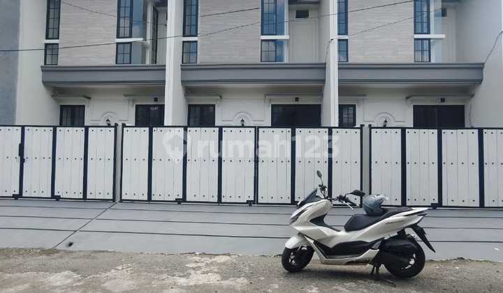 Beautiful New Fresh House Location Baruk Rungkut Surabaya (Near Gunawangsa Apartment, Bale Hinggil, Superindo, Uwh/Perbanas, Dinamika/Stikom)